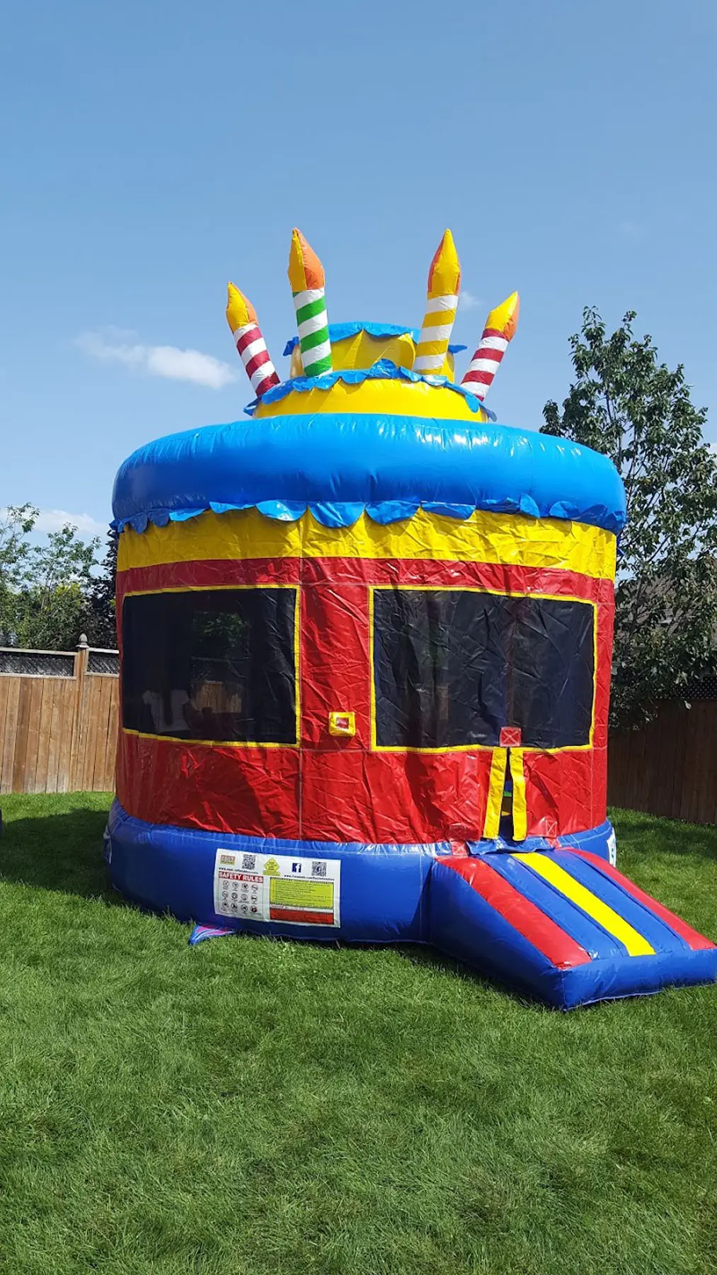 Cupcakes and Candles Bouncy Castle inflatable rental full exterior β The Bouncy Castle King, serving the GTA