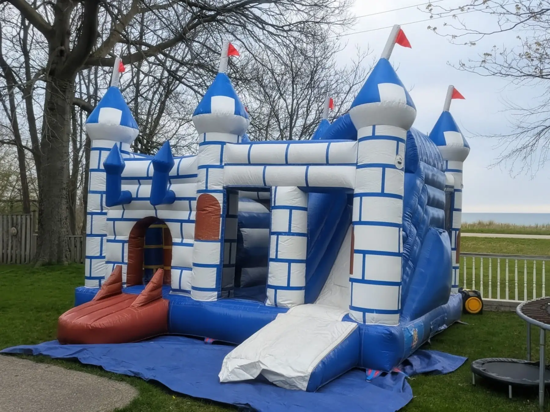 Castle Royal inflatable rental gallery view 3 — The Bouncy Castle King, serving the GTA