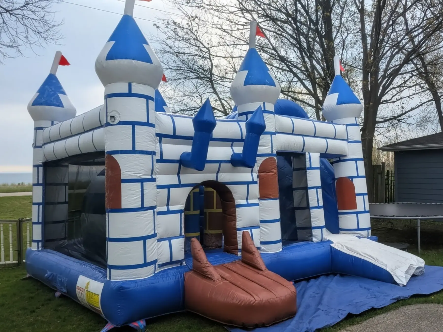 Castle Royal inflatable rental gallery view 5 — The Bouncy Castle King, serving the GTA