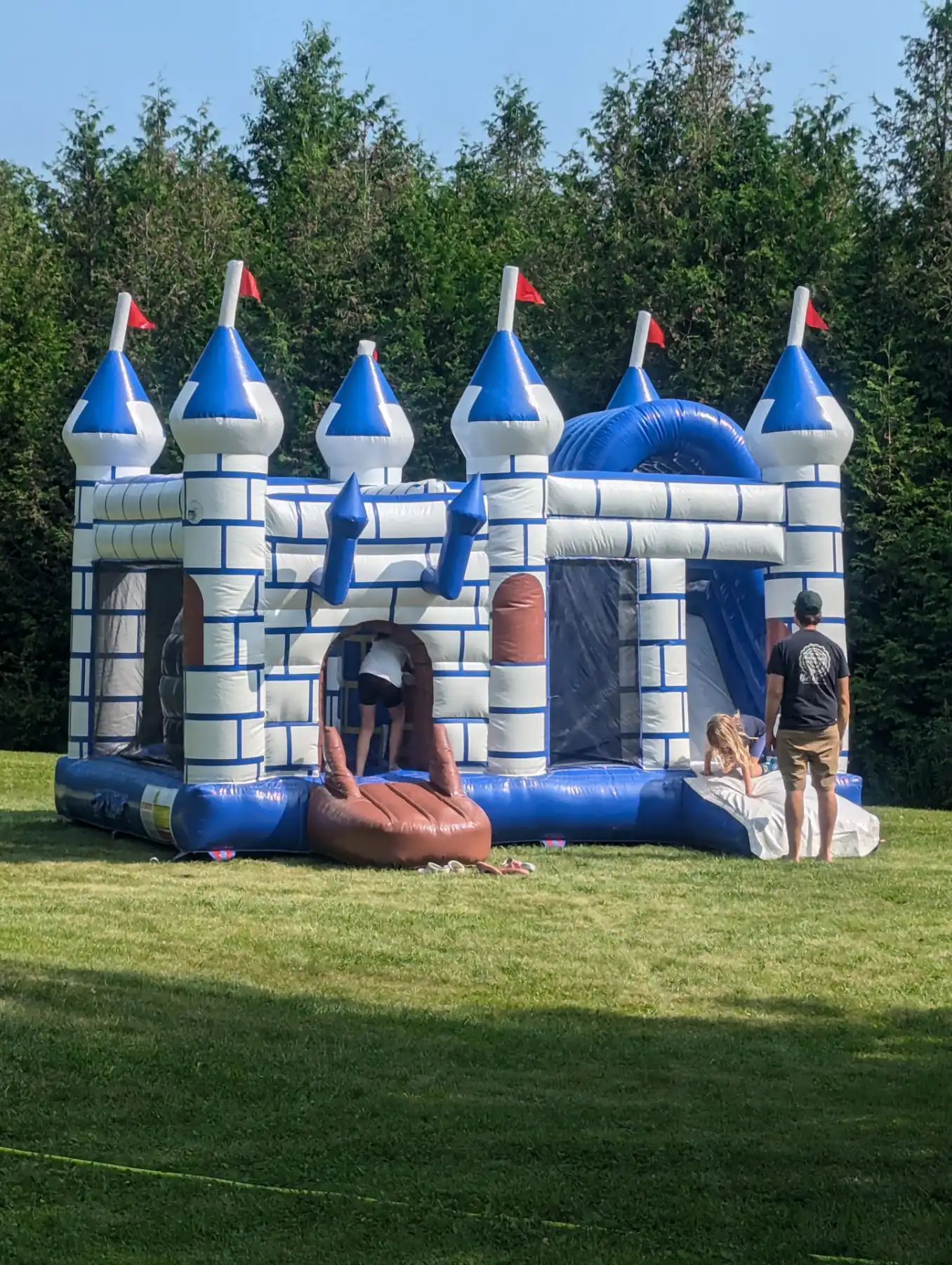 Castle Royal inflatable rental gallery view 2 — The Bouncy Castle King, serving the GTA